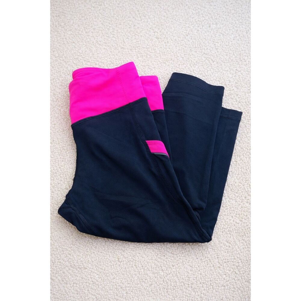 Lululemon Crop Leggings Black Hot Pink Waistband Size 6 Athletic